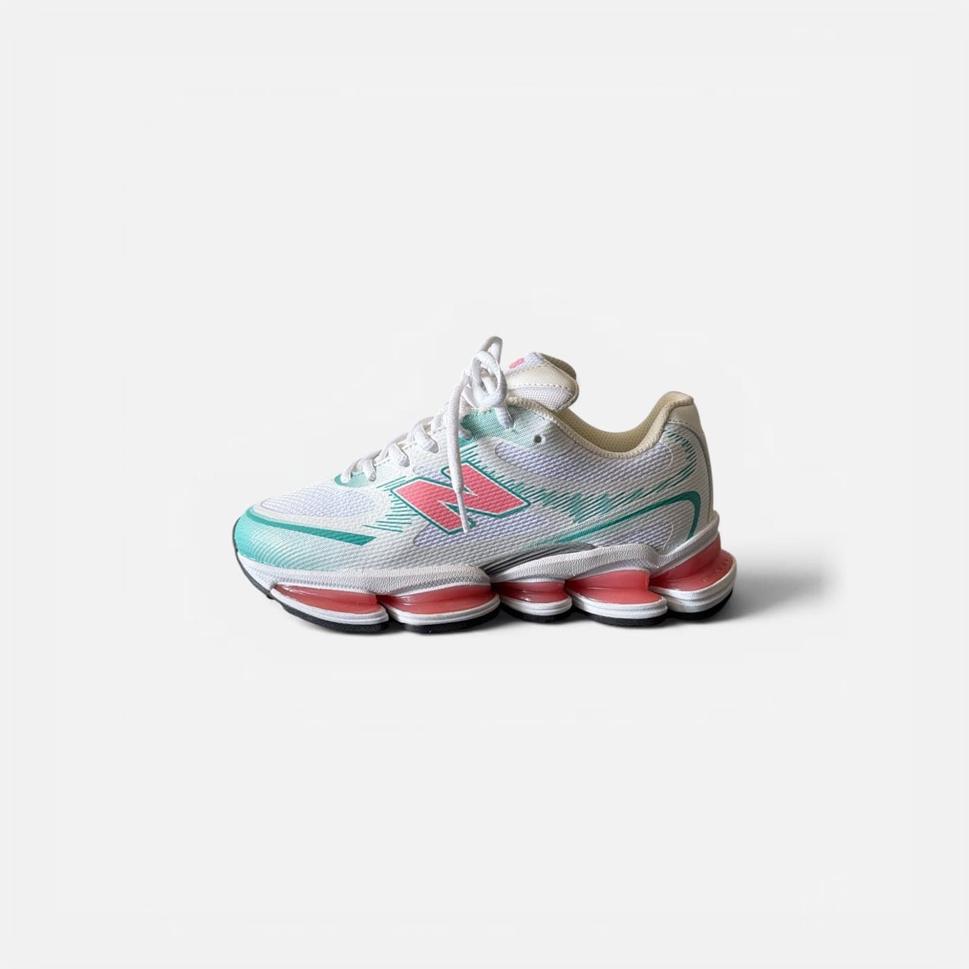 NB MINT — photo 1
